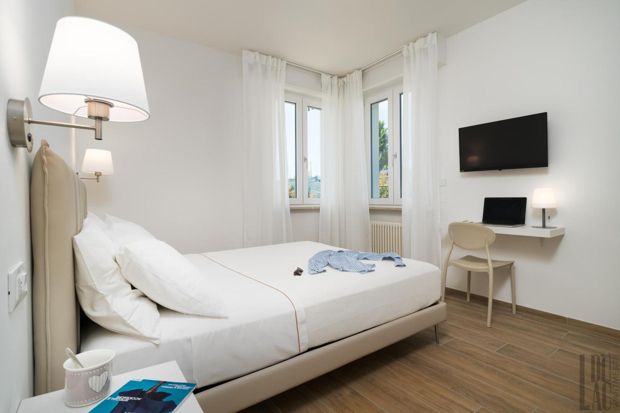 Belle Maison - Du Lac Apartments Sirmione Luaran gambar